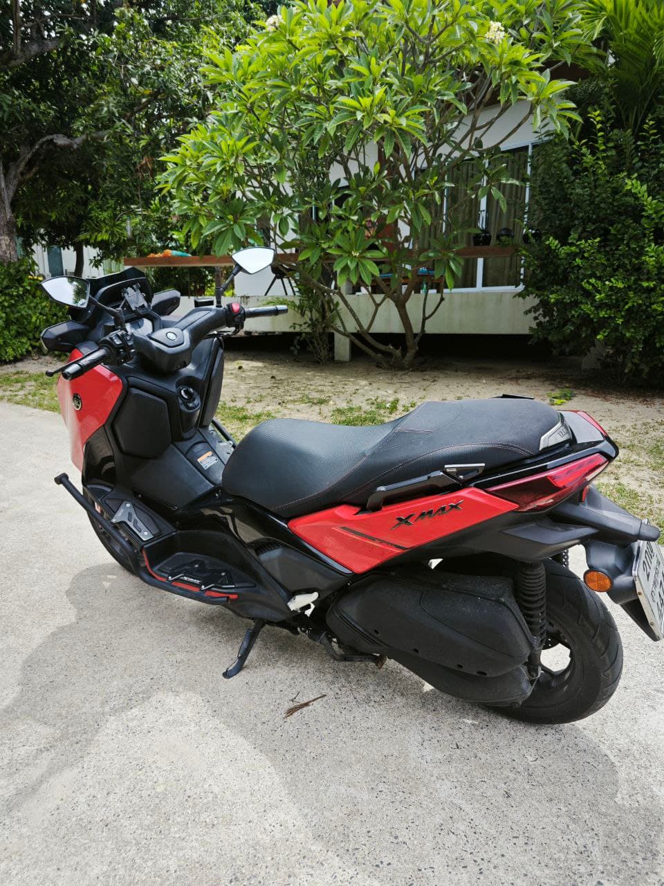 Yamaha XMAX 300 Red Tuning 2024